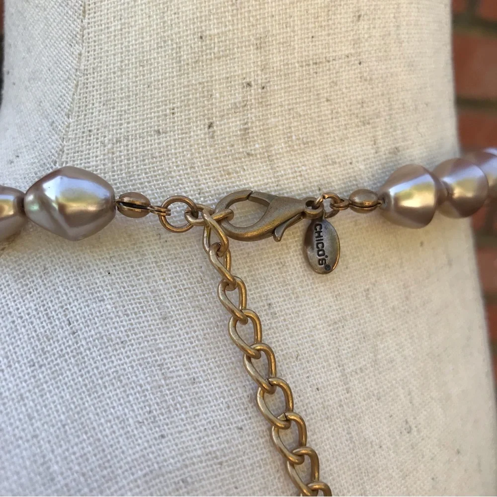 Chico's Beaded Statement Necklace Neutral Single Strand Faux Pearls Classic - Picture 7 of 9